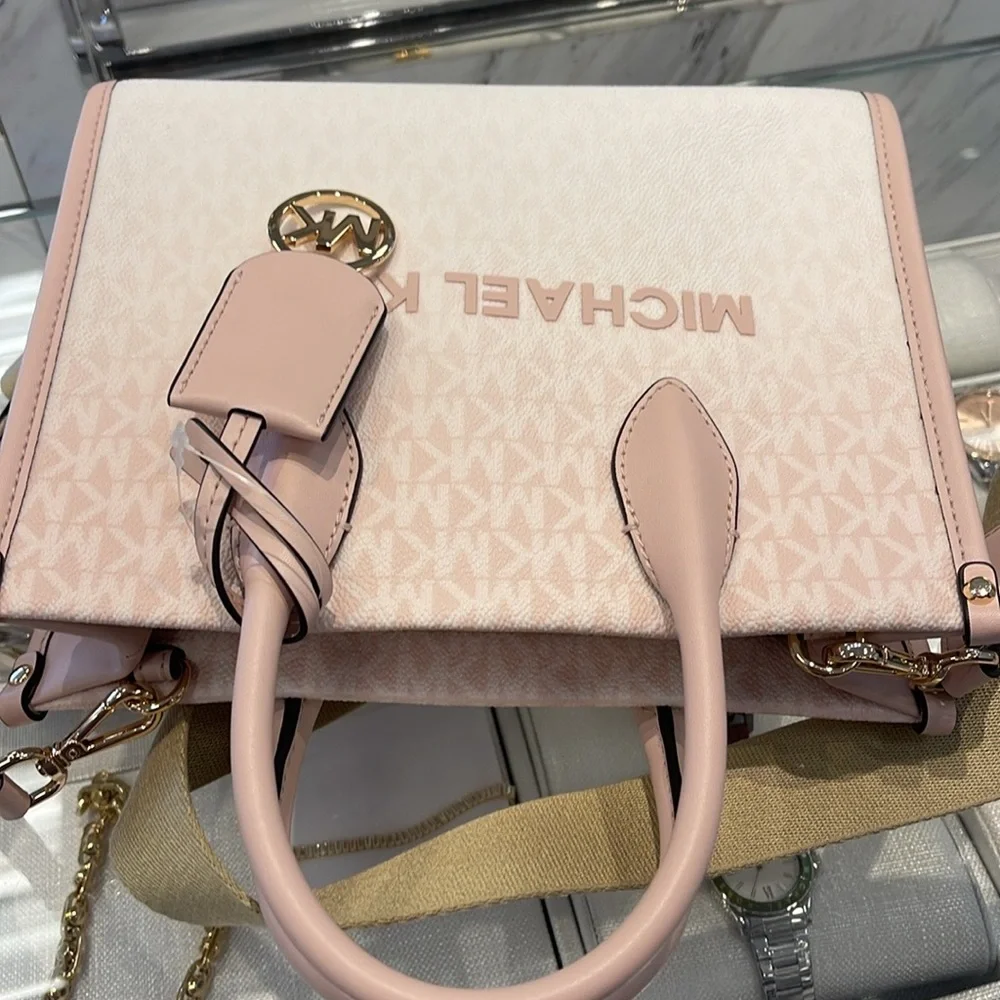 MICHAEL KORS Mirella Sm Ombré Signature Logo Crossbody SM SHOPPER TZ XBODY
Powde - Picture 6 of 16